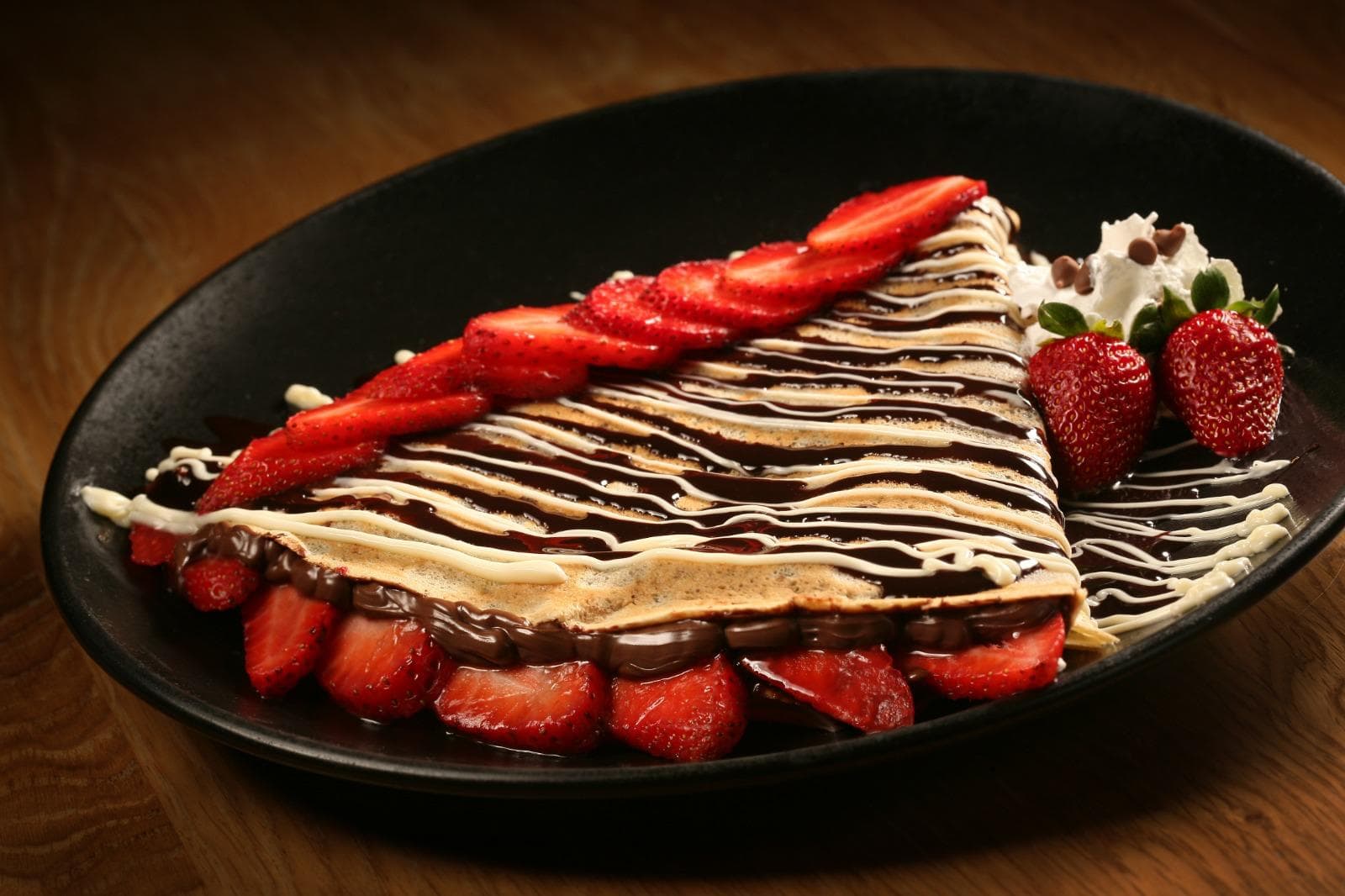 Clătită cu Nutella și căpșuni