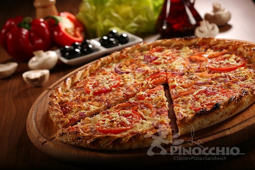 Pizza ROMÂNEASCĂ